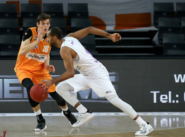 每一个位置 每一个位置