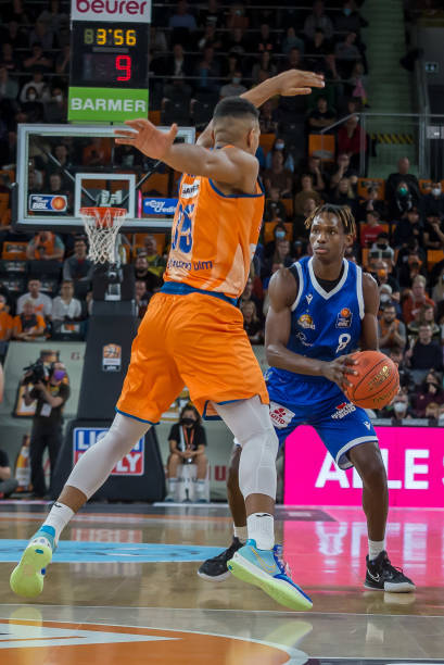 整个赛季 整个赛季